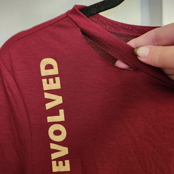 Sam Edelman Slogan High-Low Tee Wine Size XS - Picture 4 of 10